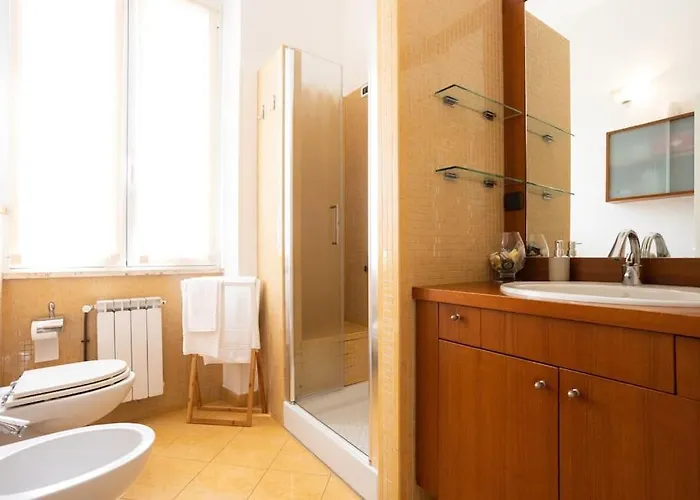 5 Terre, Lerici: La Perla, A 2 Passi Dal Mare