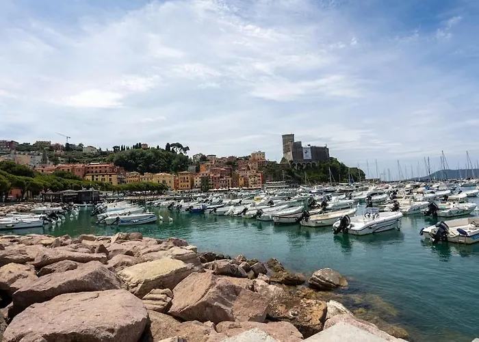 5 Terre, Lerici: La Perla, A 2 Passi Dal Mare * Lerici